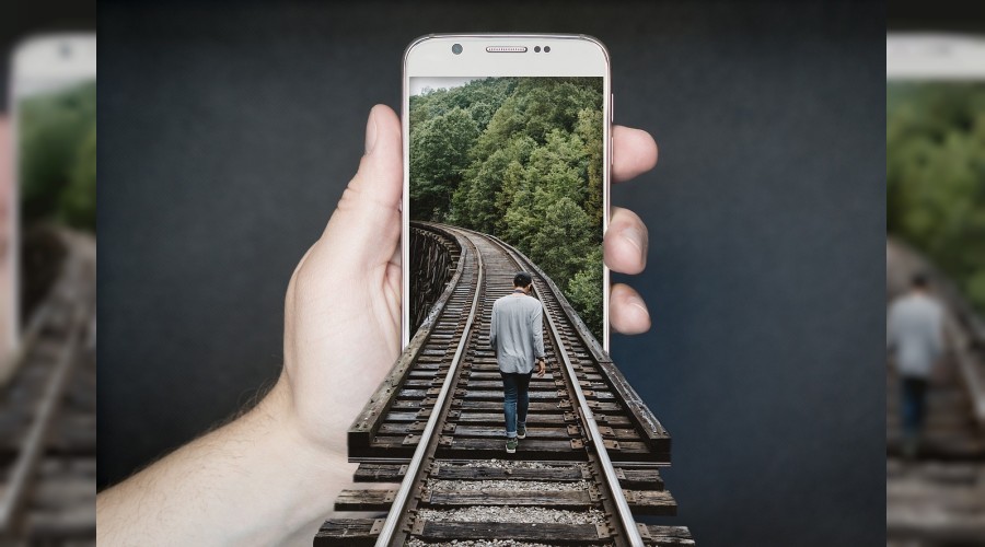 D�nya'n�n 6 ayda ak�ll� telefonlara harcad��� para �a��rtt�