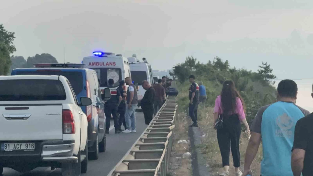 Düzce'de denize giren genç sağlıkçı boğuldu