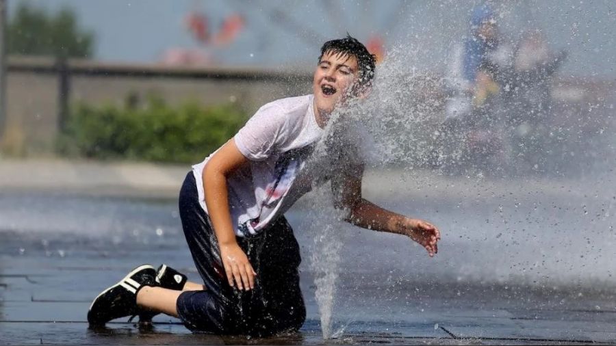 Ege'de s�cak hava etkili oluyor