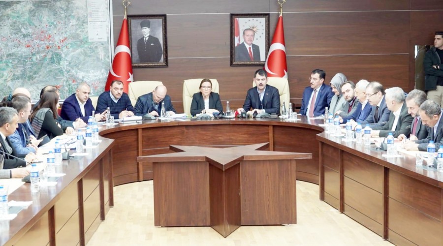 Elaz'da 10 bin bina hasarl