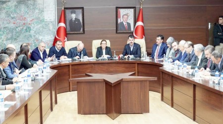 Elaz'da 10 bin bina hasarl