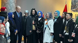 Erdoğan kadınların fotoğraf isteğini kırmadı