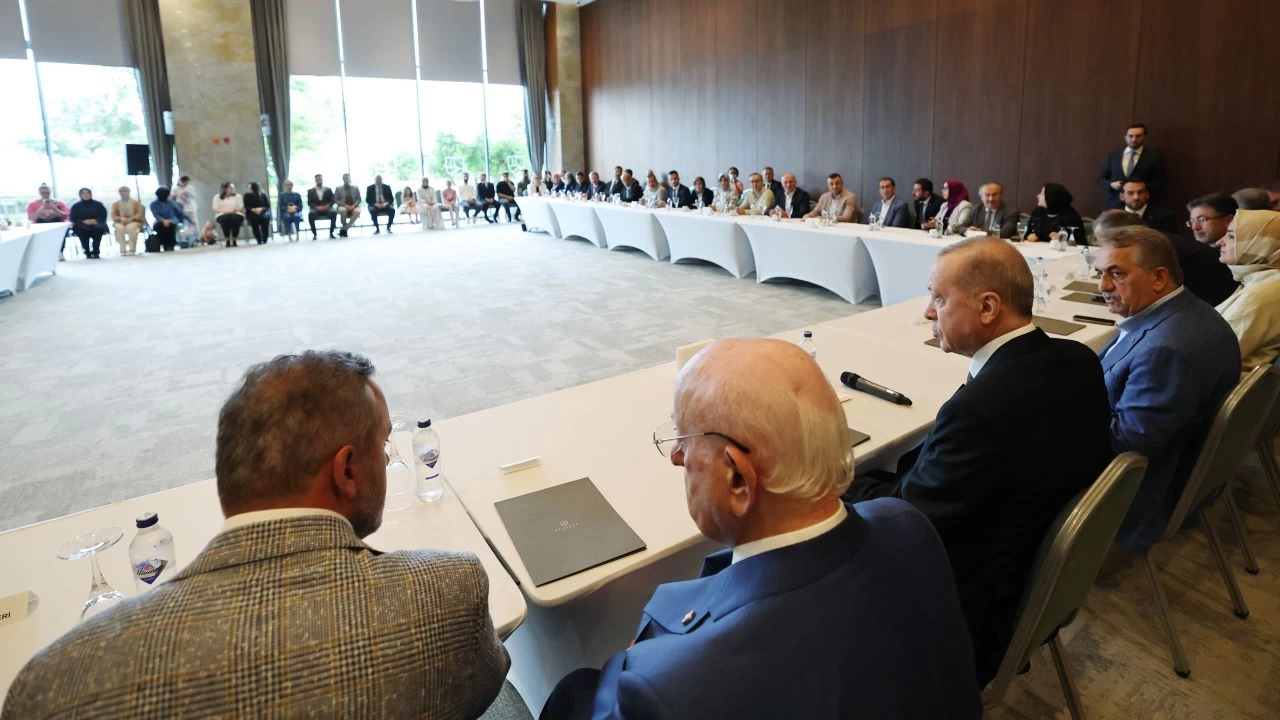 Erdoğan, partisinin Rize İl Teşkilatı toplantısına katıldı