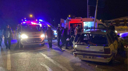Erzincan'da trafik kazası: 7 yaralı