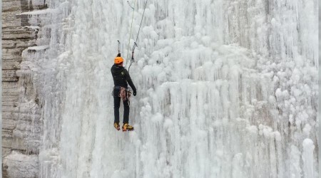Erzurum'da buz tırmanışı festivali