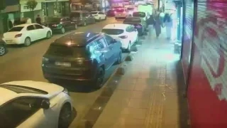 Esenler'de iki kişinin yaralandığı silahlı çatışma
