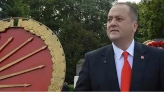 Eski CHP il�e ba�kan� ofisinde �l� bulundu