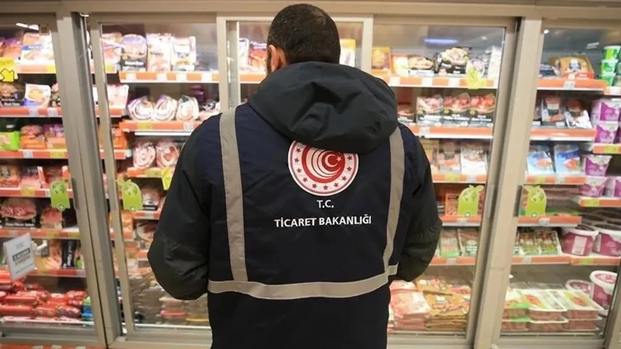 Fahi fiyat art ve stokuluk cezalarn artran dzenleme yrrle girdi