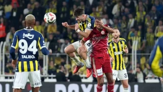 Fenerbahe Antalyaspor'u 2 golle geti