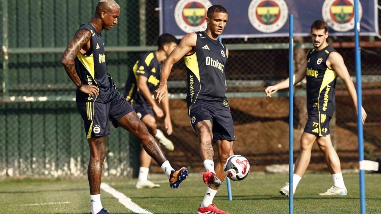 Fenerbahçe, Feyenoord rövanşına hazırlanıyor