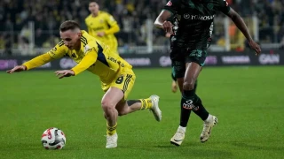 Fenerbah�e Konyaspor'a 4 golle ge�ti