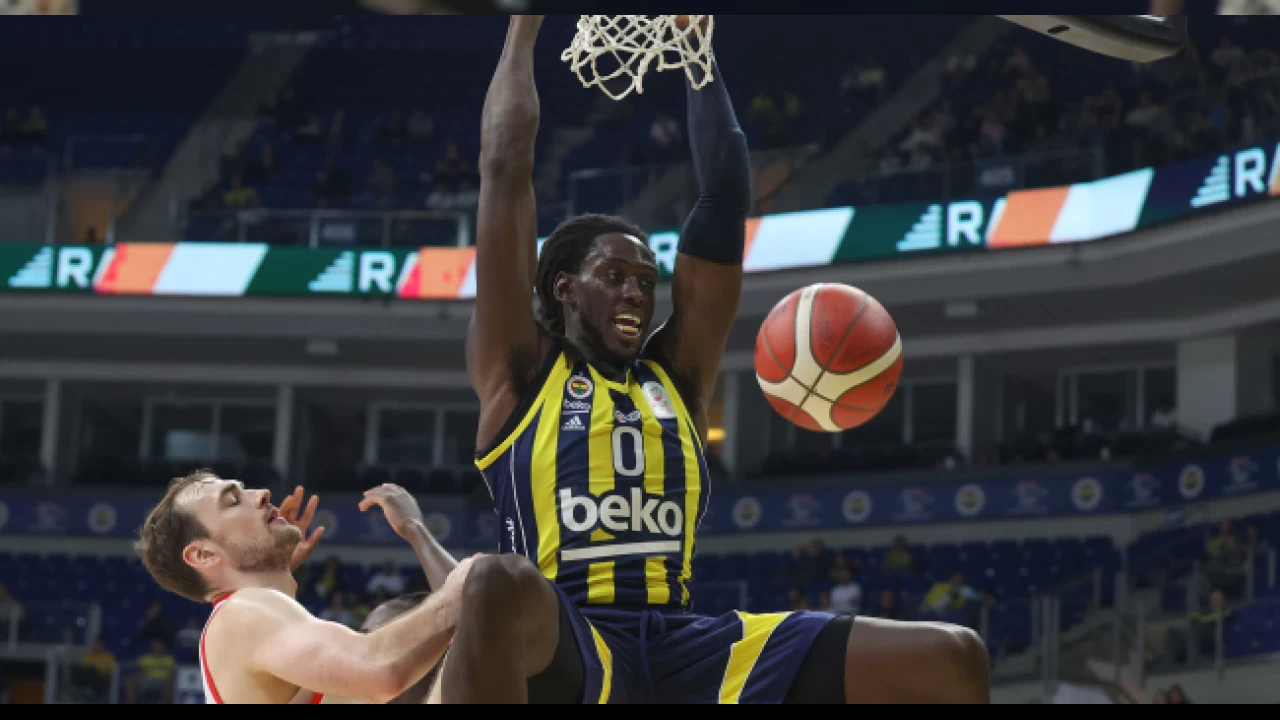Fenerbah�e zor deplasmanda 