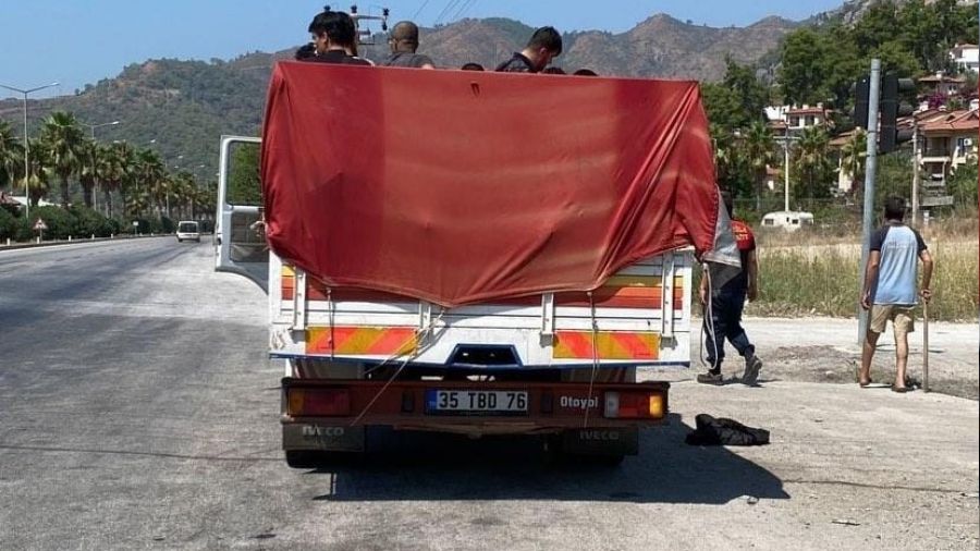 Fethiye'de 22 ka�ak g��men yakaland�