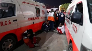 Filistin Kzlay: srail ambulansmz kastl vurdu