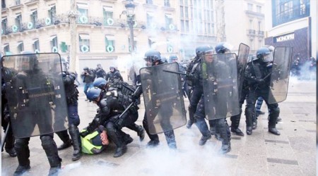 Fransa polisine sar yelek soruturmas