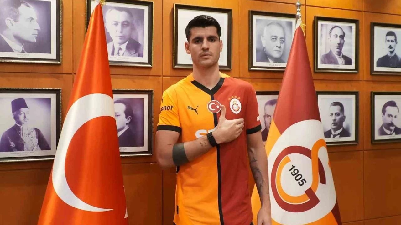Galatasaray 7 futbolcuyu kadrosuna kattı