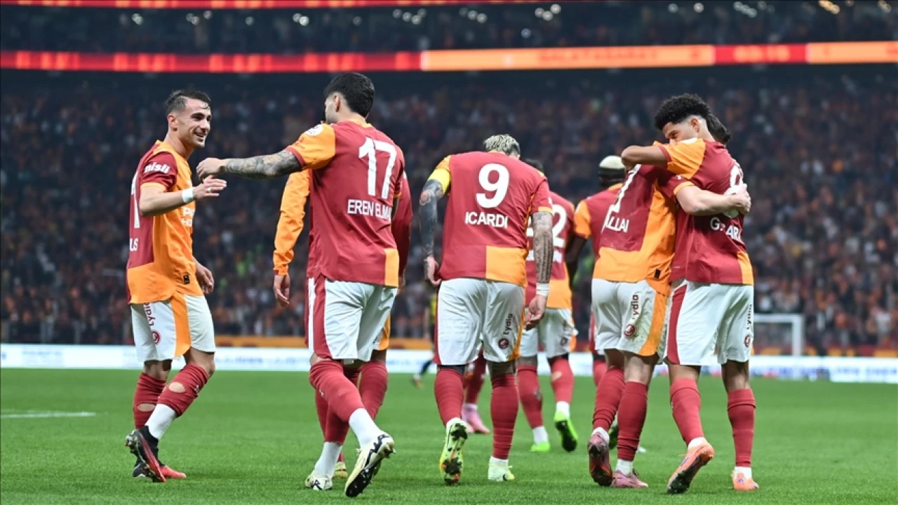 Galatasaray yoluna namağlup devam ediyor