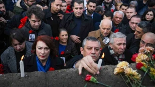 Gazeteci-Yazar U�ur Mumcu �l�m�n�n 33'�nc� y�l�nda an�ld�