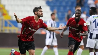 Gaziantep, deplasmanda Kasmpaa'y 3-2 yendi