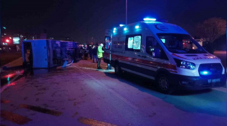 Gaziantep'te otomobille arpan ii servisi devrildi: 2'si ar 10 yaral
