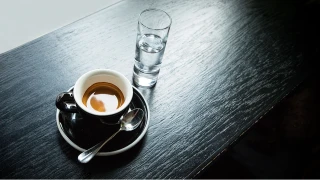 Güneş Altında Kahve İçmek Kansere Karşı Koruyor