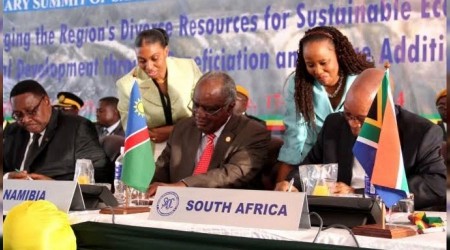 Güney Afrikalı liderler Mozambik'teki terör krizini görüşecek
