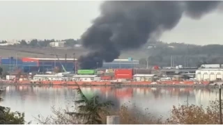 Halkal Gmr'nde konteyner alev alev yand