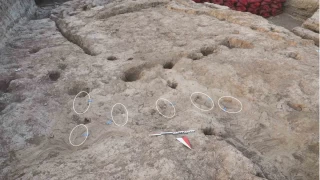 Hatay'da 7 bin 200 yllk 5 insan ayak izi kefedildi