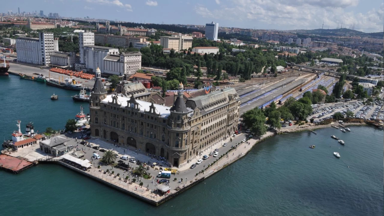 Haydarpaa Gar: stanbulun tarih kokan istasyonu