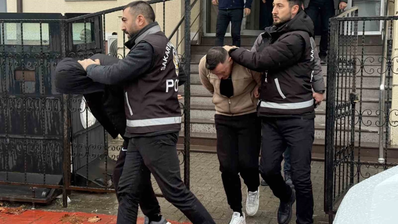 Hedefi şaşırıp 112 acil personelini vurmuşlar