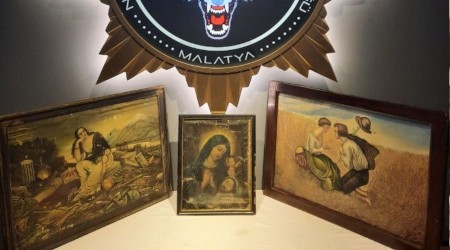 Hz. İsa ve Hz. Meryem figürlü 3 tablo ele geçirildi