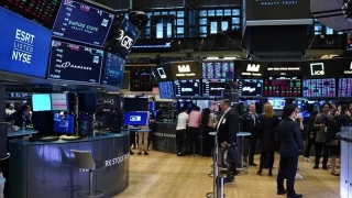 İlk borsa 1531'de Belçika'da kuruldu