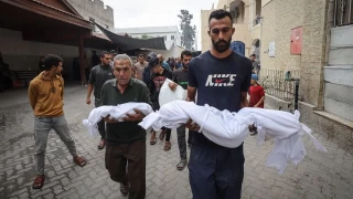 İsrail 12 saatte 35'i çocuk 100'den fazla kişiyi öldürdü