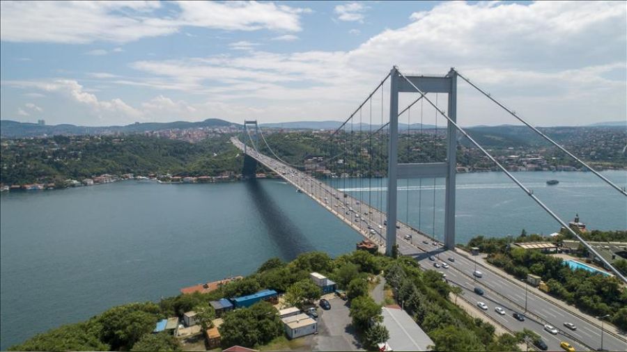 �stanbul Bo�az�'nda gemi trafi�i �ift y�nl� ask�ya al�nd� 