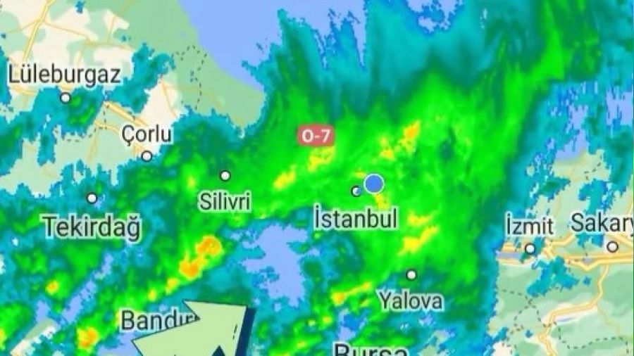 �stanbul'da �iddetli ya�mur