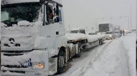 İstanbul'da tır ve kamyonların girişine izin verilmeyecek