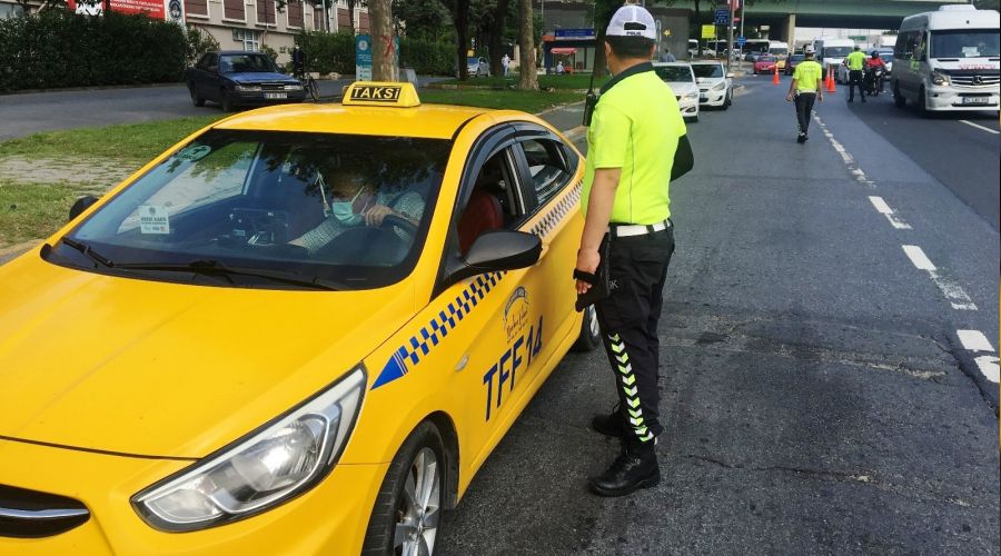 �stanbul'da toplu ta��ma denetimi