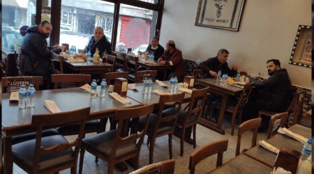 stanbul'da vatandalar paa orbaclarna akn etti