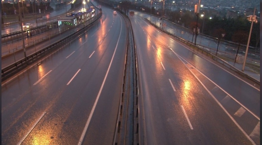 İstanbul'da yollar boş kaldı