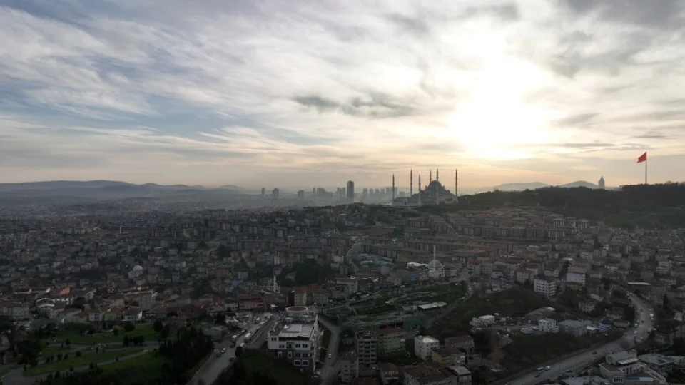�stanbul'daki hava kirlili�i may�sta ge�en y�la g�re y�zde 8 azald�