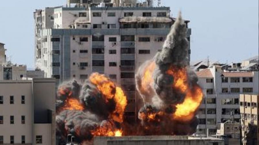İşte gerçek İsrail... Şam'da apartmanı vurdular: 5 ölü, 15 yaralı