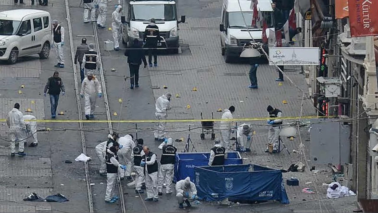 �stiklal Caddesi'ndeki sald�r�ya ili�kin 2 ter�r ��phelisi yakaland�