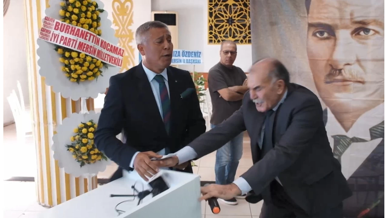 Y Parti kongresinde gergin anlar, krsy bile devirdiler