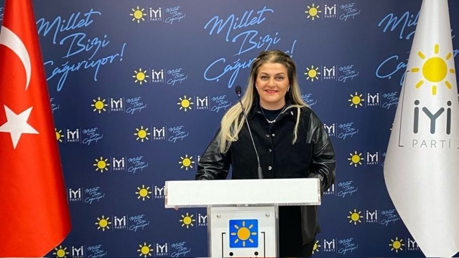 �yi Parti milletvekili adayl���ndan istifa etti