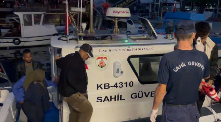 İzmir açıklarında 19 göçmen yakalandı, 78 düzensiz göçmen kurtarıldı