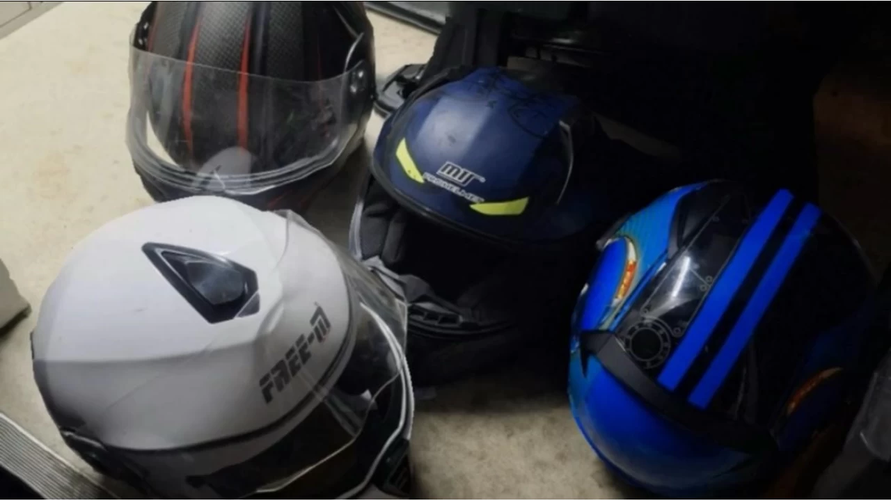 �zmir'de i� yerine silahl� soygun: 4 tutuklama