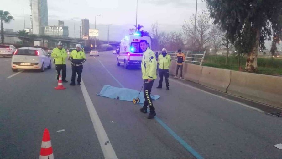 �zmir'de �l�ml� kaza