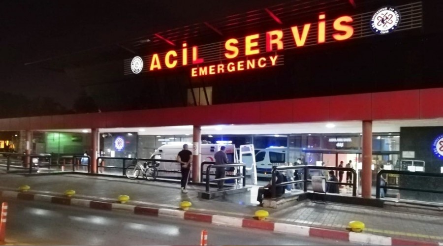 �zmir'de y�ksekten d��en 2 ki�i hayat�n� kaybetti
