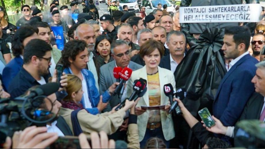 Kaftanc�o�lu'ndan AKP'ye montaj protestosu