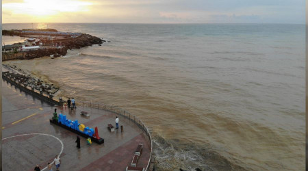 Karadeniz'de denizin rengi değişti
